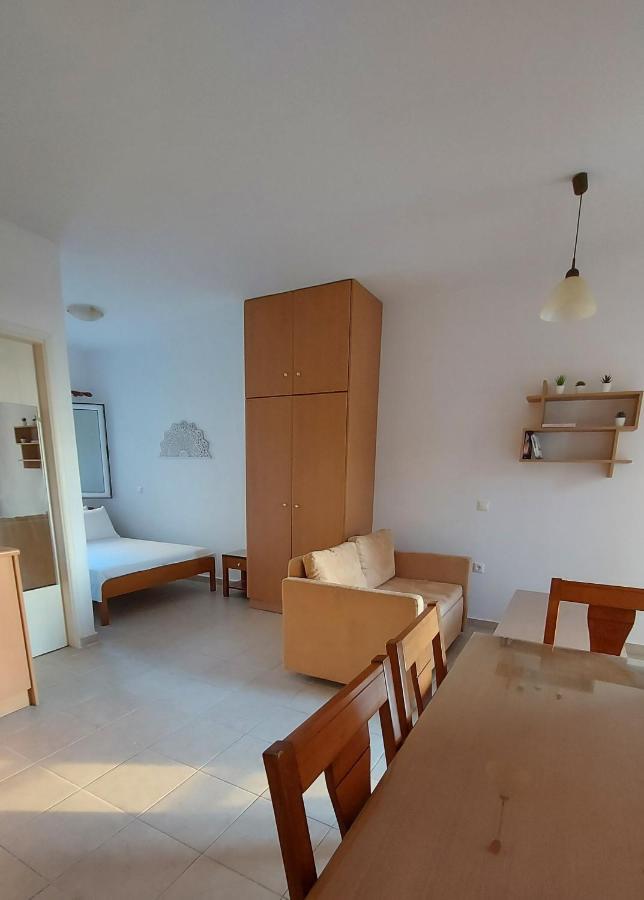 C-View Apartments Megalochori  Luaran gambar