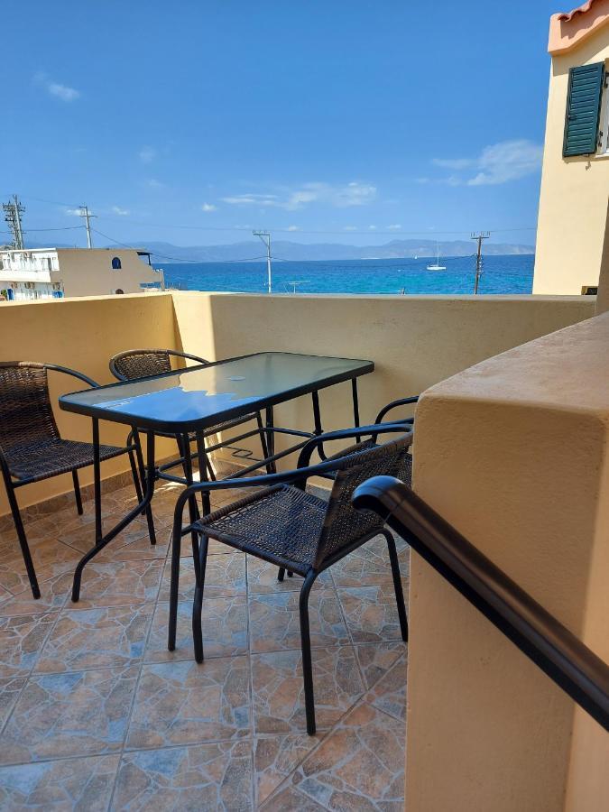 C-View Apartments Megalochori  Luaran gambar