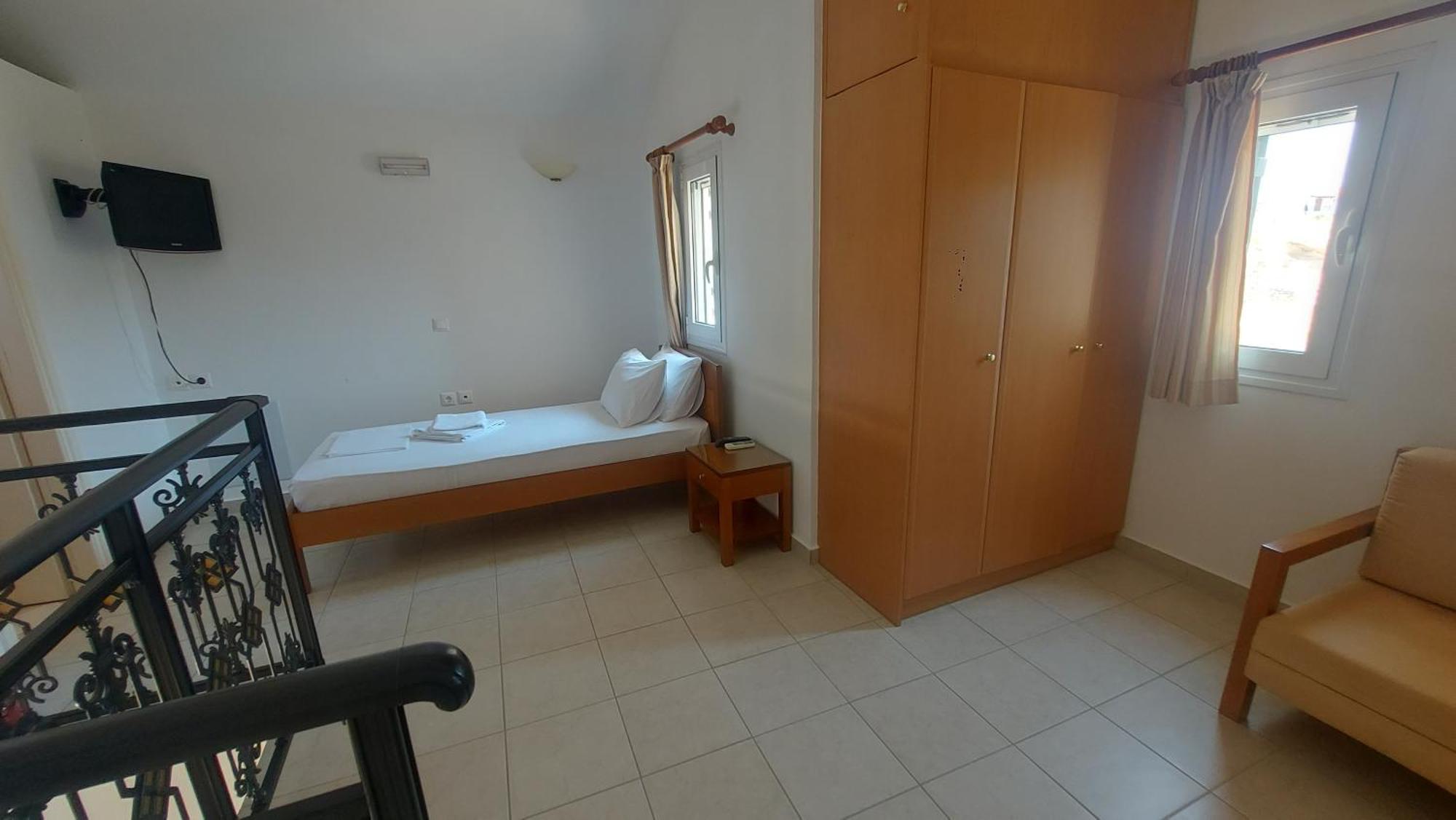 C-View Apartments Megalochori  Bilik gambar