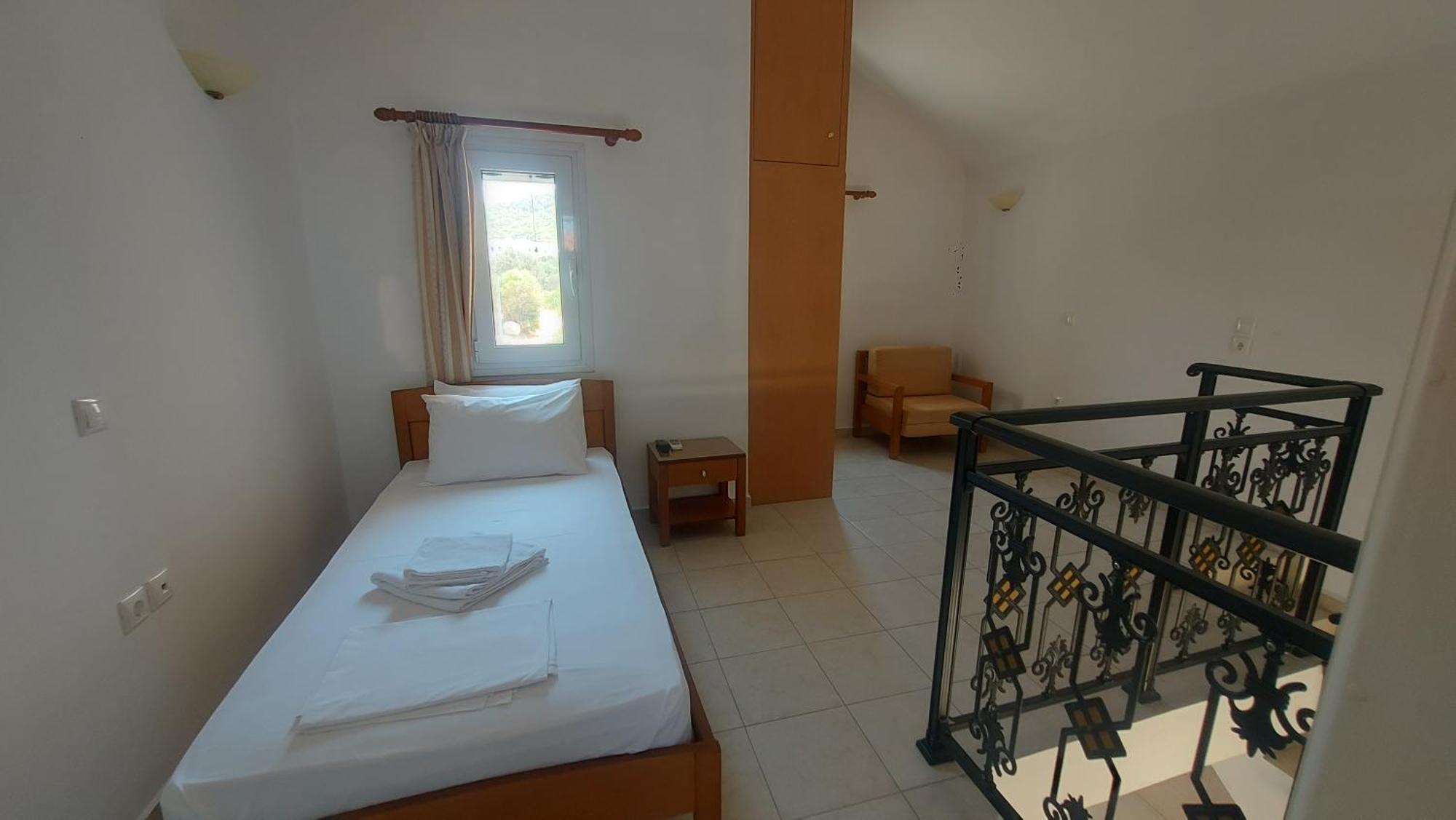 C-View Apartments Megalochori  Luaran gambar